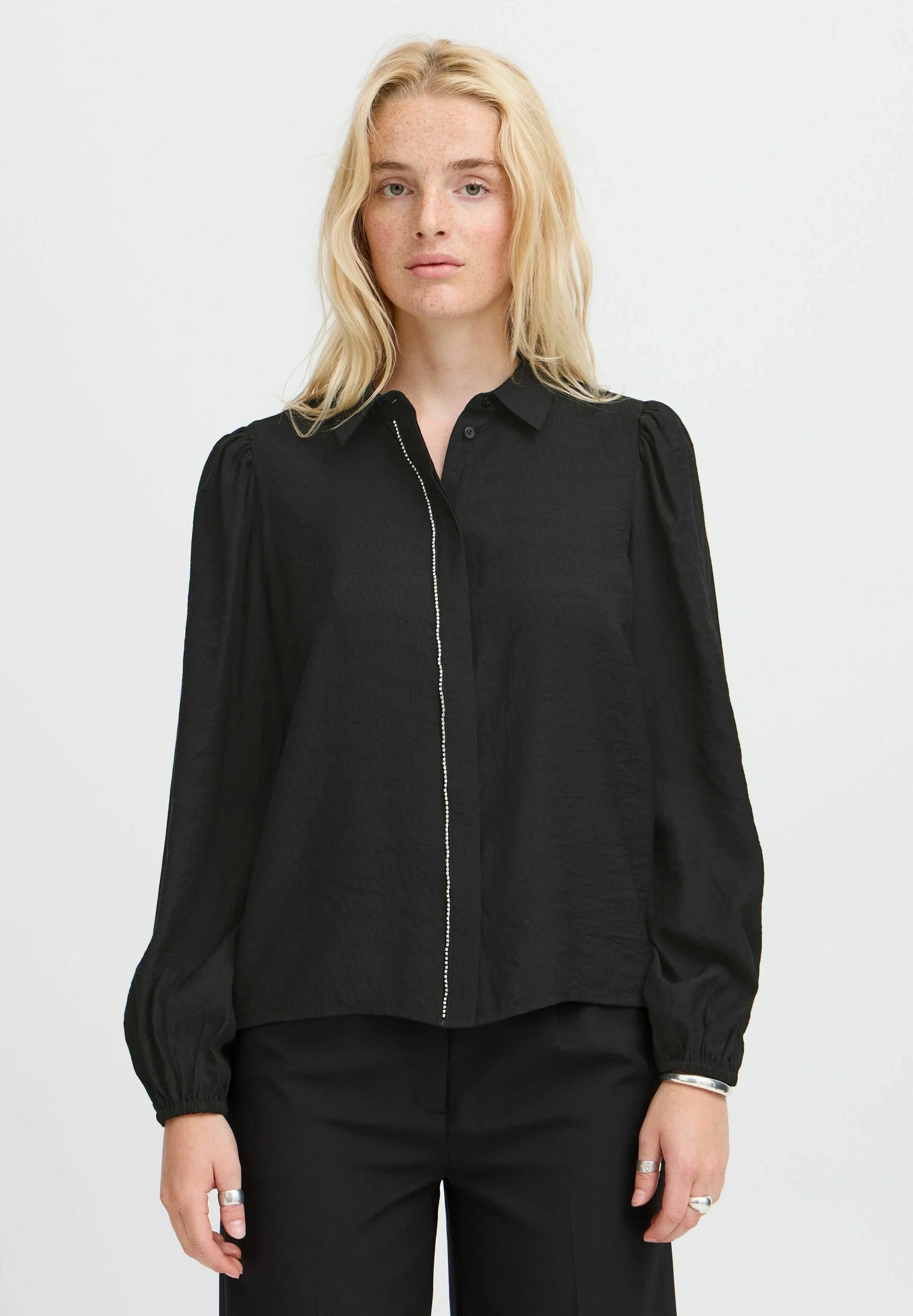 Ihrines Shirt (Black)