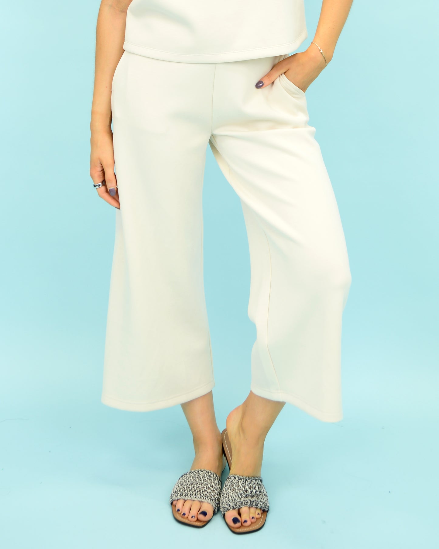 Victoria Crop Pants (Cream)