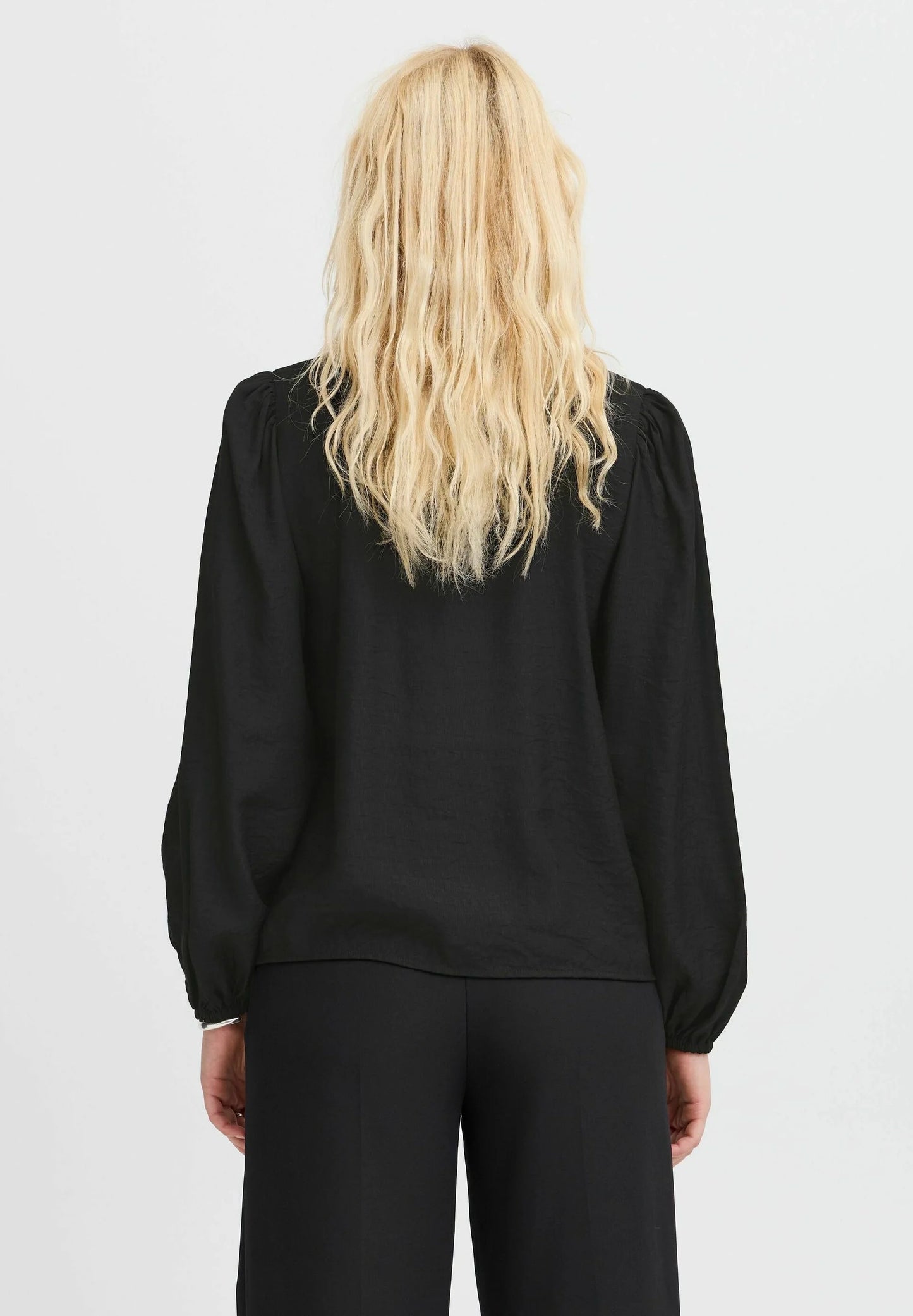 Ihrines Shirt (Black)