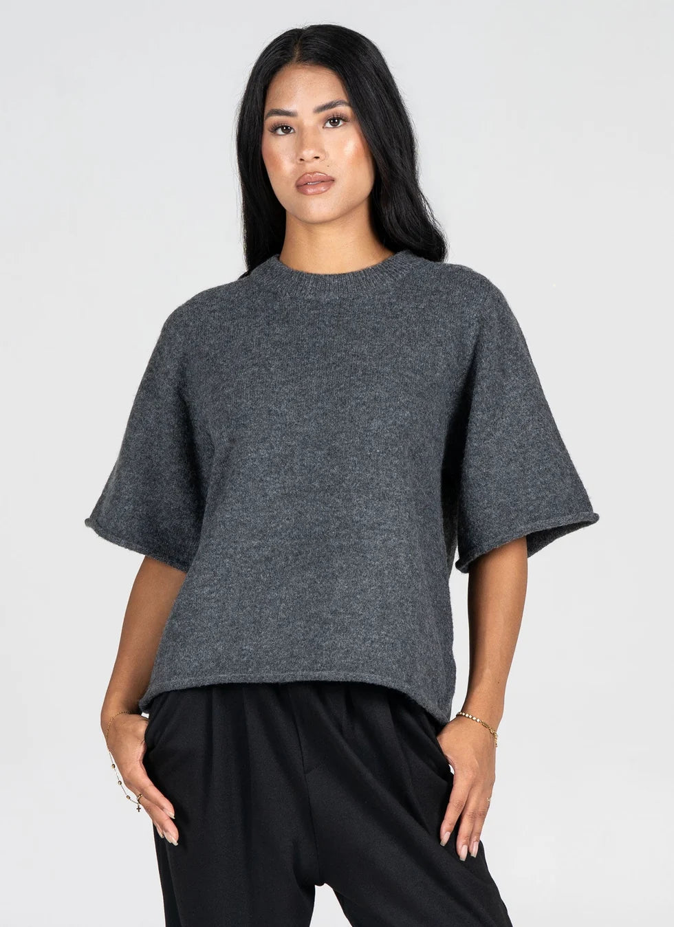 C'est Moi Stevie Sweater (Charcoal)