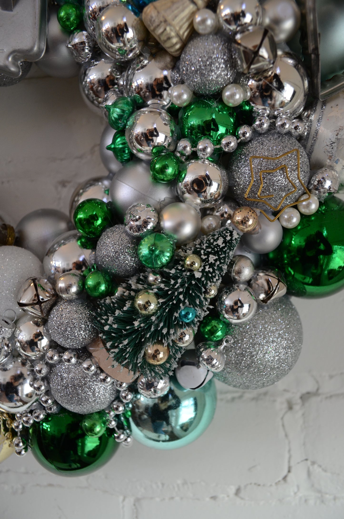 Cluster Wreath with Cookie Cutters