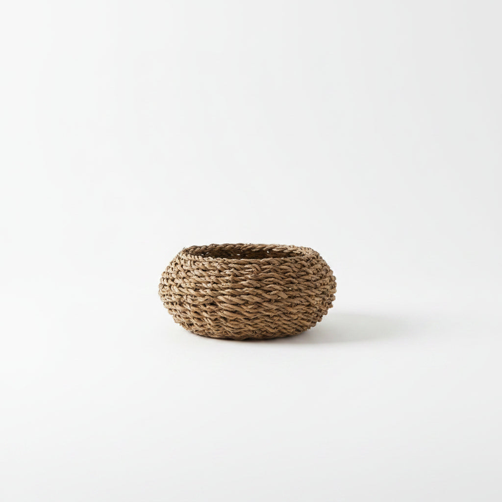 Round Seagrass Basket — Small (Natural)