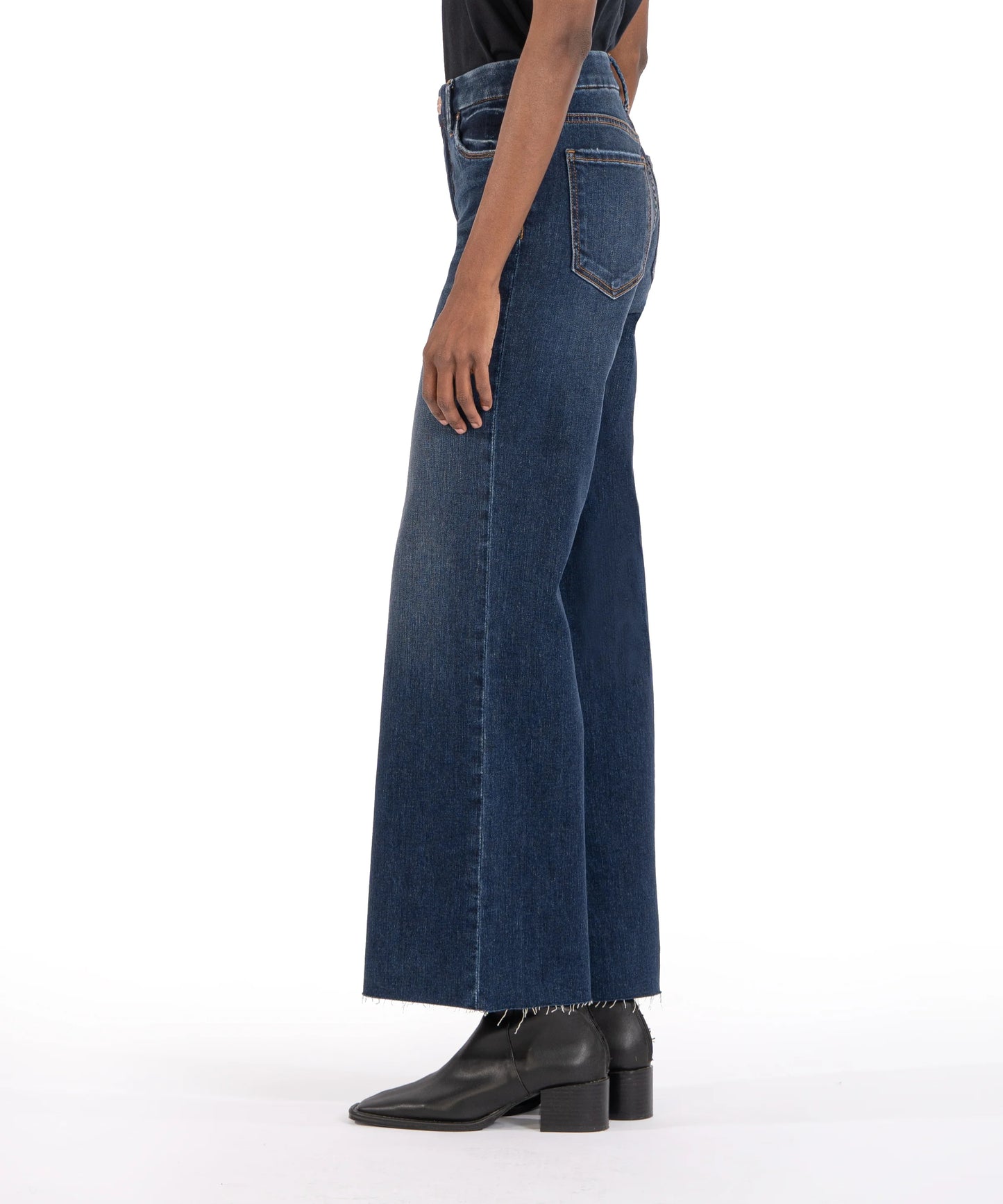 KUT High Rise Meg Fab Ab Wide Leg (Exhibited)