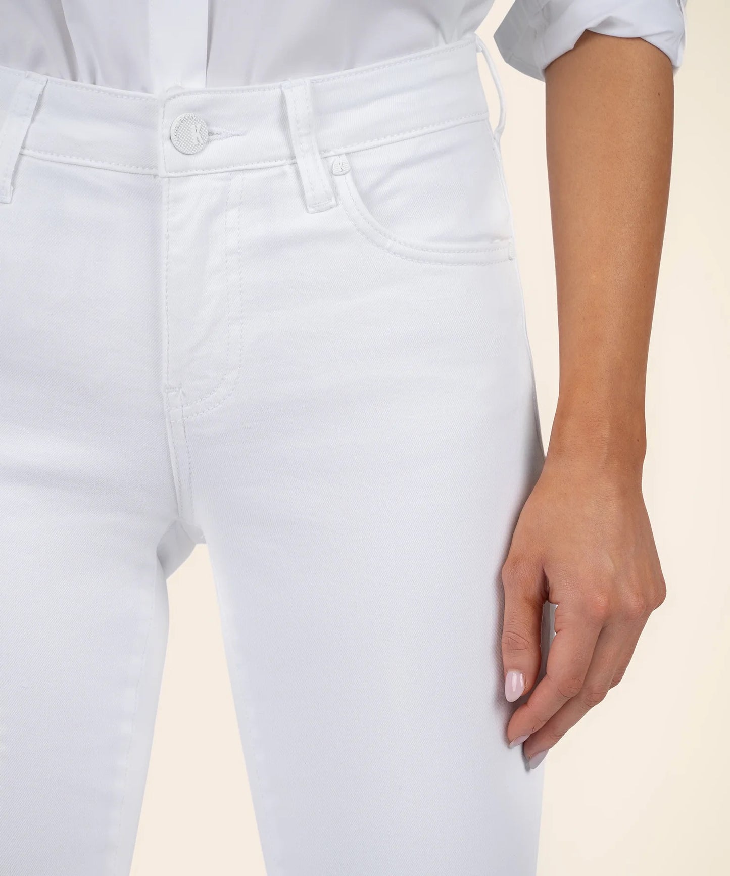 KUT Amy Mid Rise Crop Straight Leg (White)