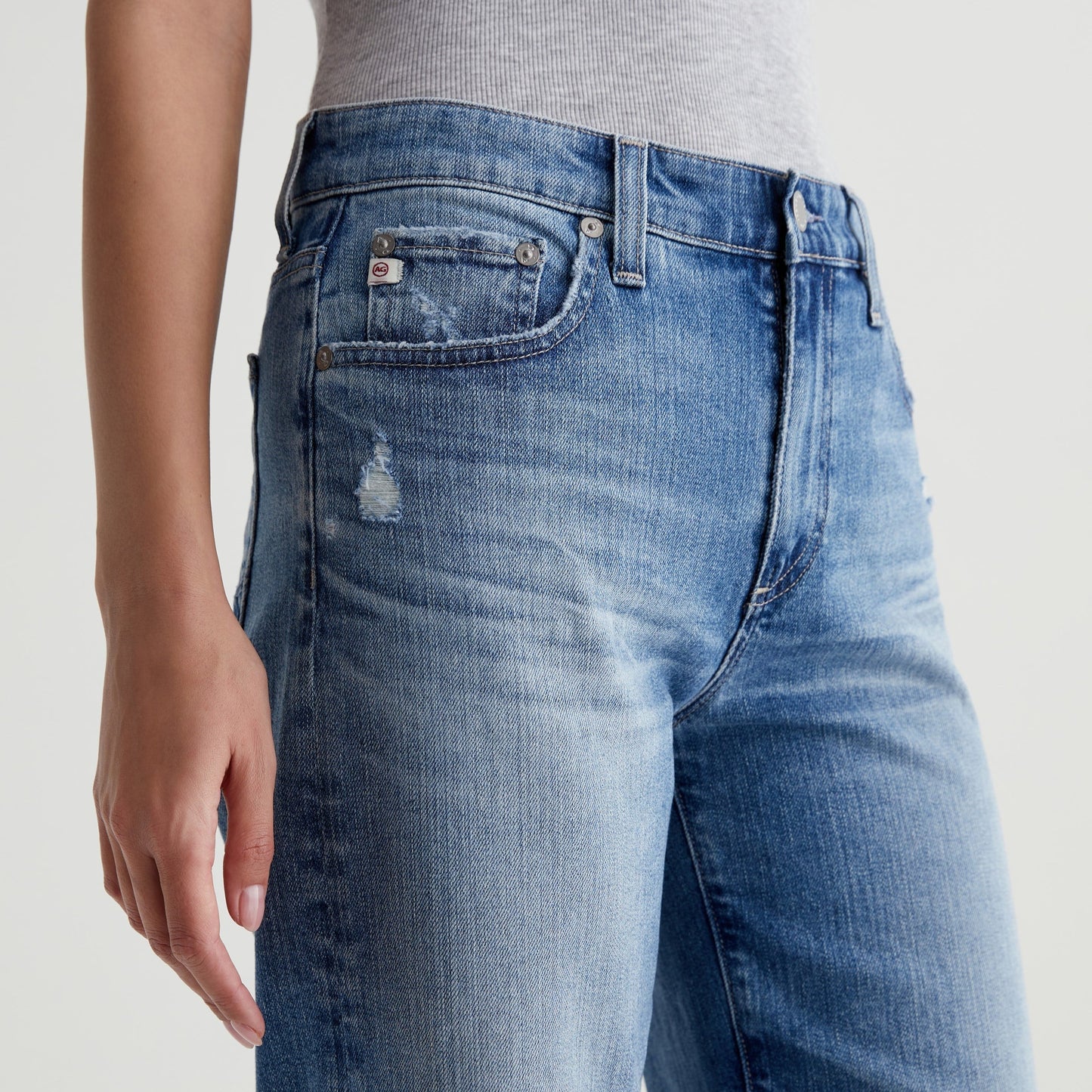 AG Saige Wide Leg Crop (17 Years Wilshire)