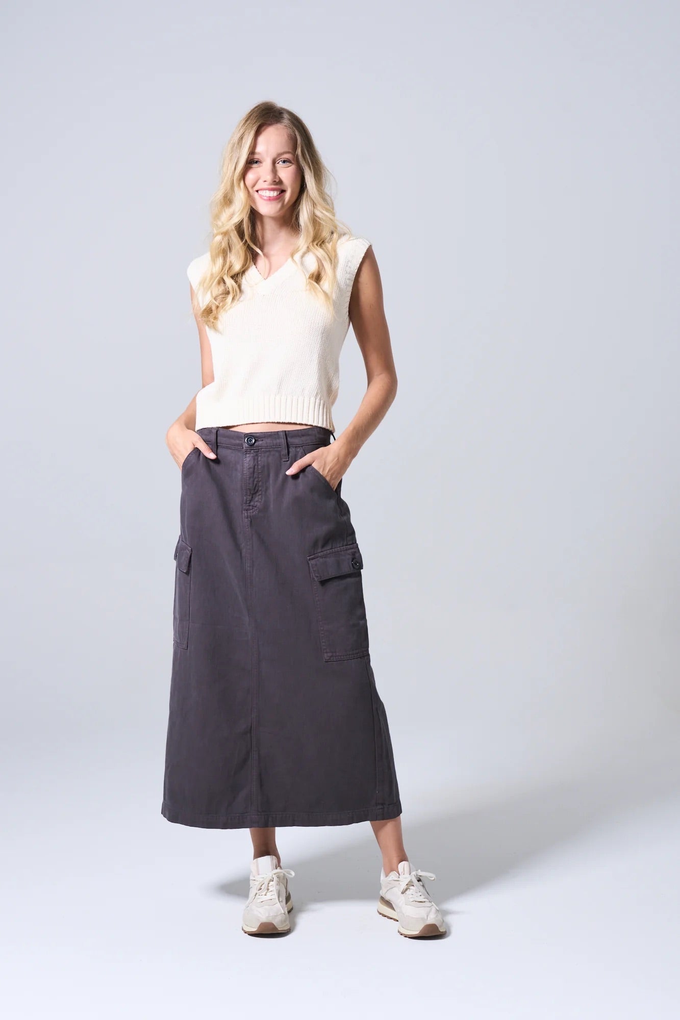Grey Zone Cargo Skirt (Dark Grey)