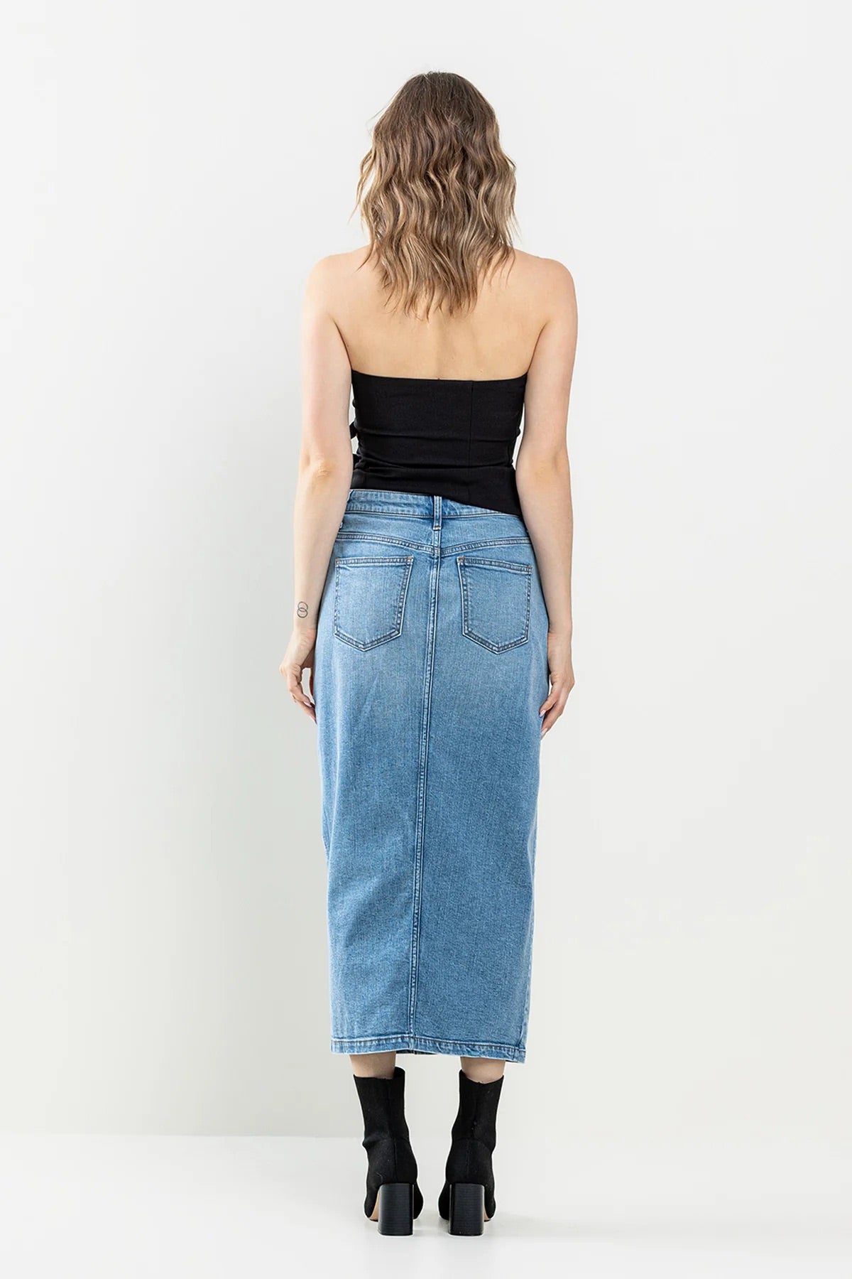 Lisbeth Maxi Jean Skirt (Medium Light Wash)