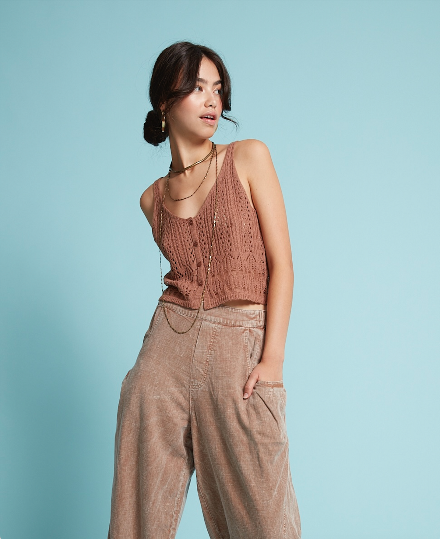 Aneshka Knit V Neck (Acorn)