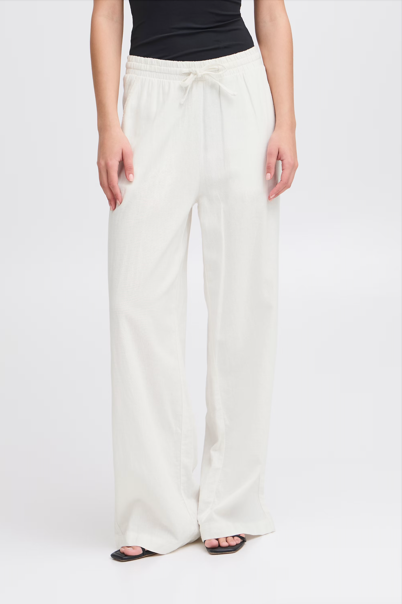 Ihlinno Linen Pants (White)