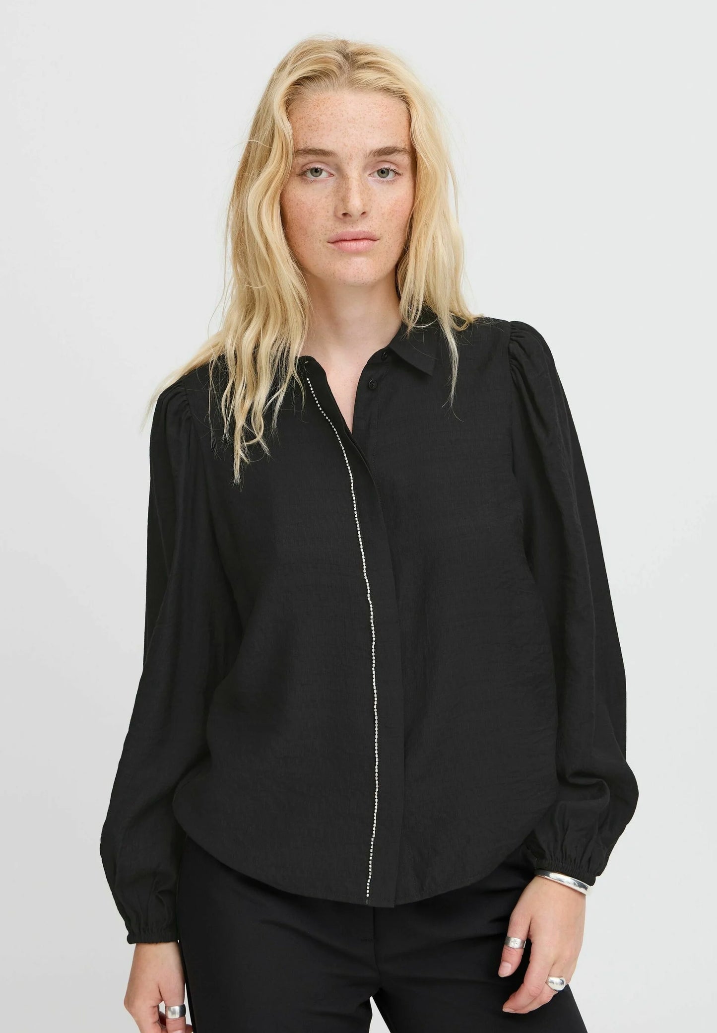 Ihrines Shirt (Black)
