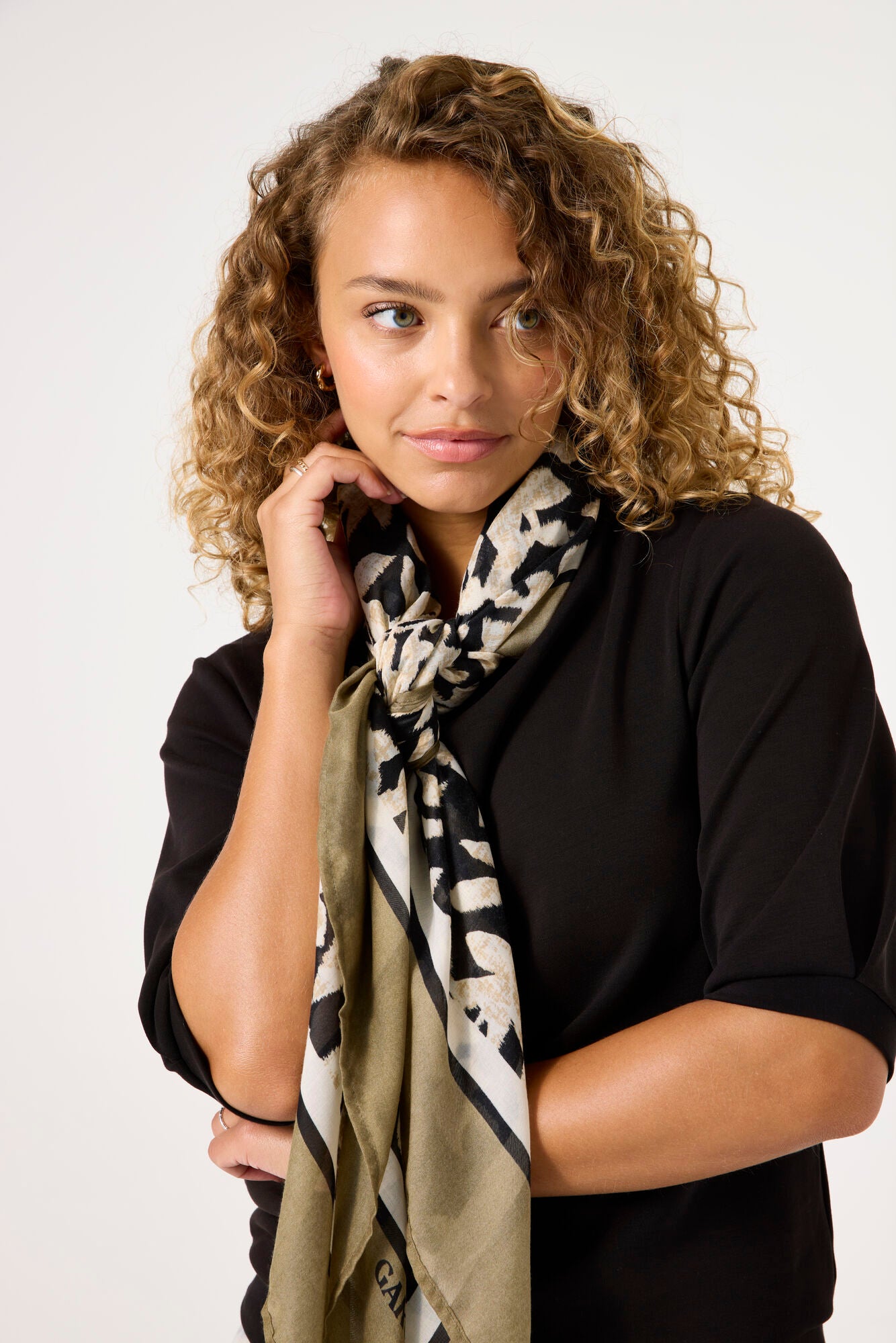Printed Scarf (B50130-60)