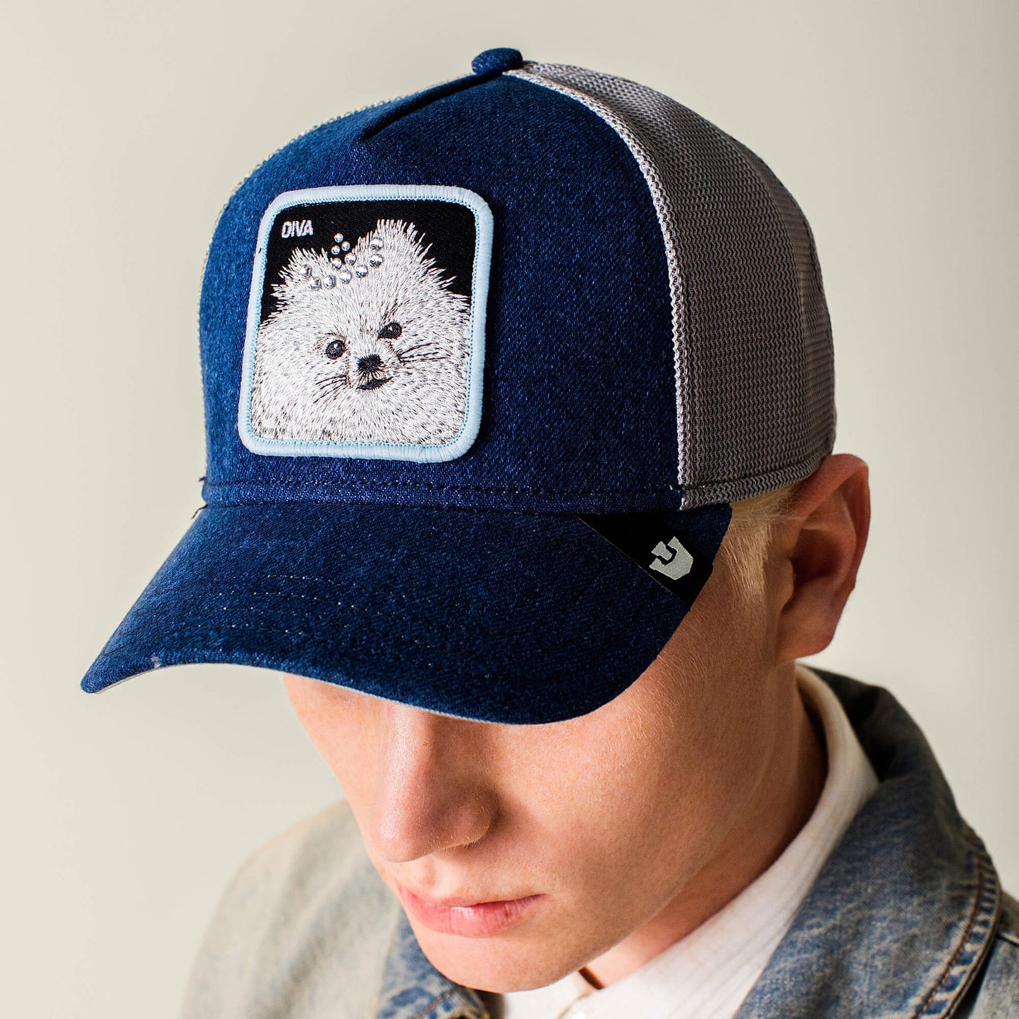 Diva Dawg (Light Denim)