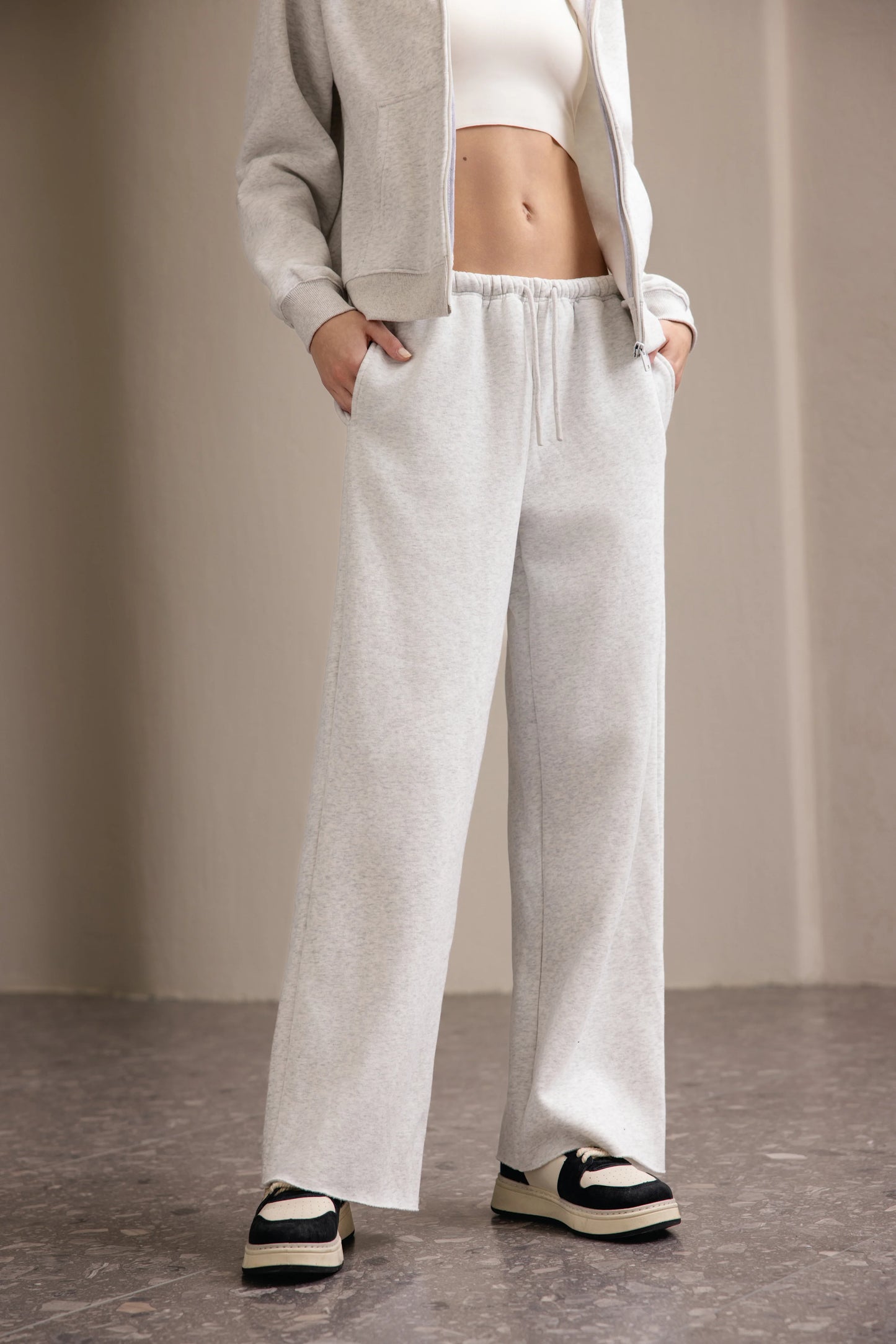 Essential Sweatpant (Grey)