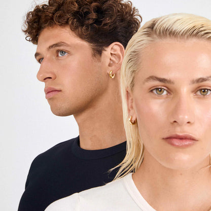 Aica Huggie Hoop Earrings (GLD)