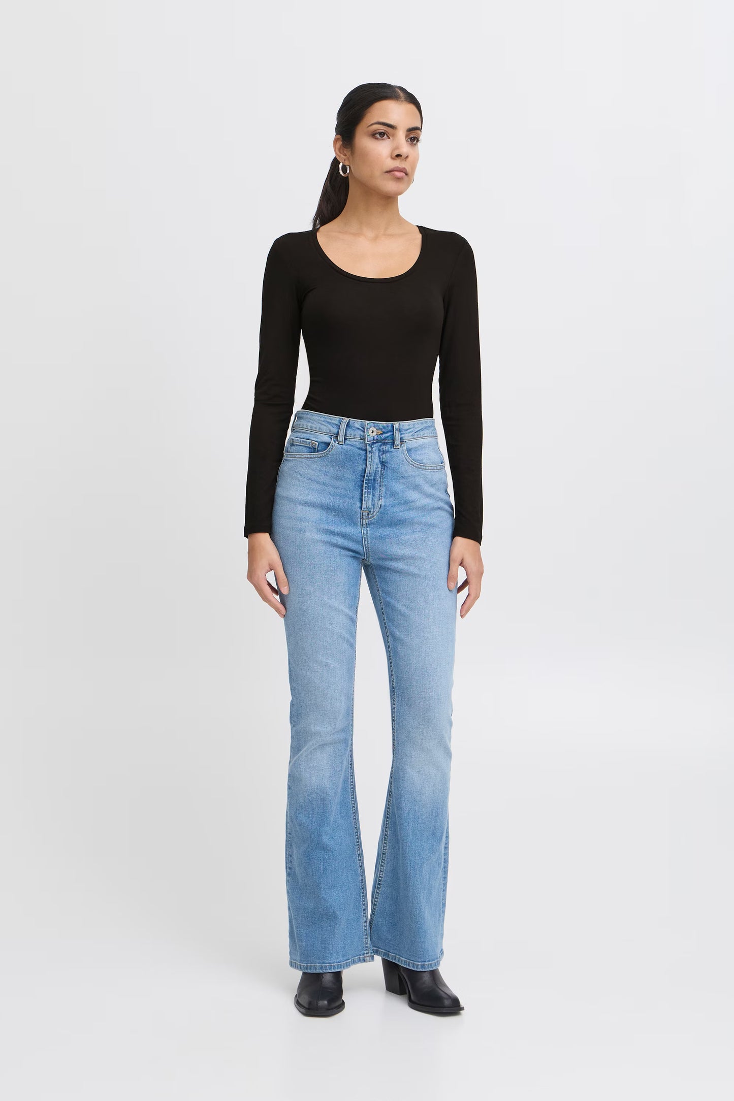 Ihzola Plain Top (Black)