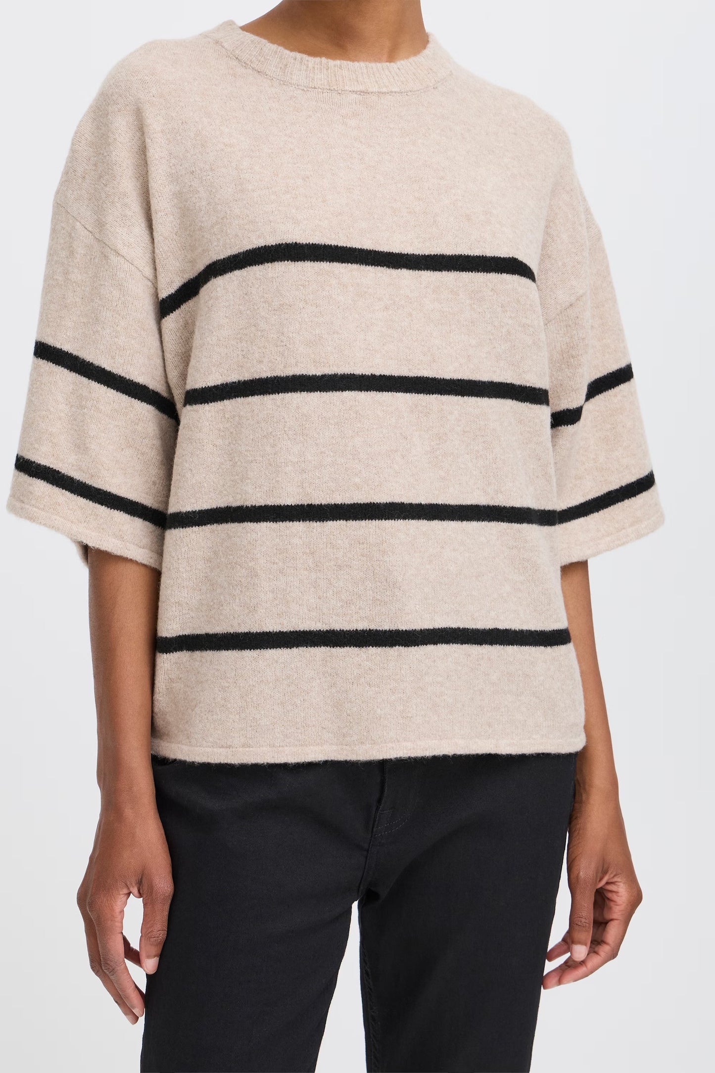 Ihdasila Short Sleeve Top (Oatmeal)