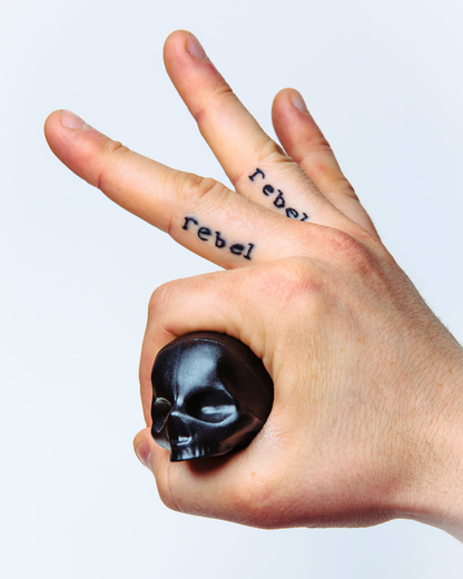 Black Skull Lip Balm 100% Natural (Black / Mint)