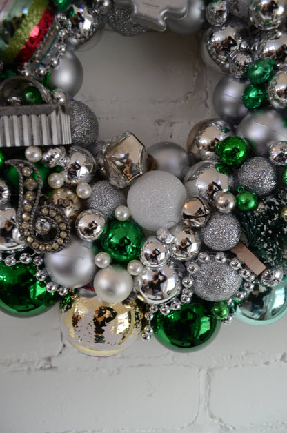 Cluster Wreath with Cookie Cutters