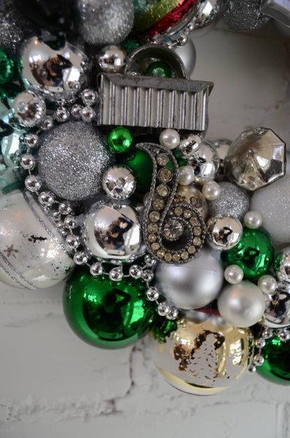 Cluster Wreath with Cookie Cutters