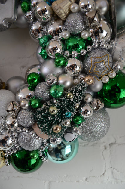 Cluster Wreath with Cookie Cutters