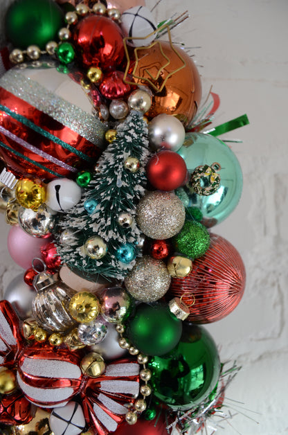 Cluster Wreath with Polar Bears