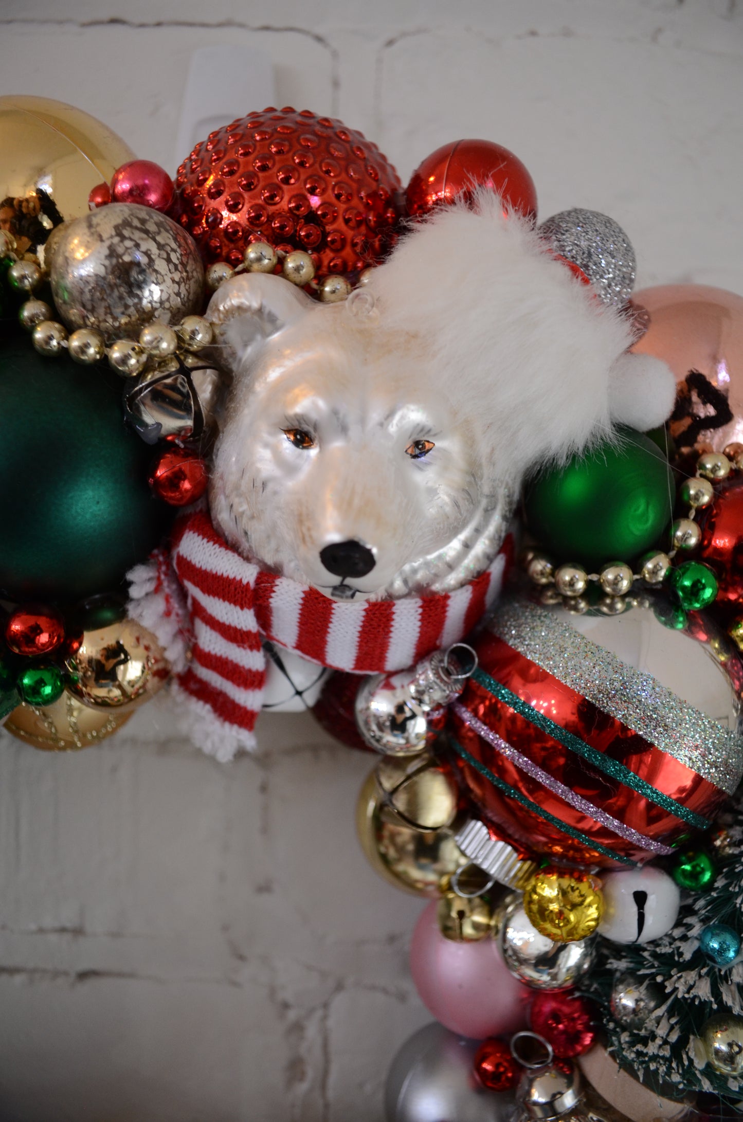 Cluster Wreath with Polar Bears