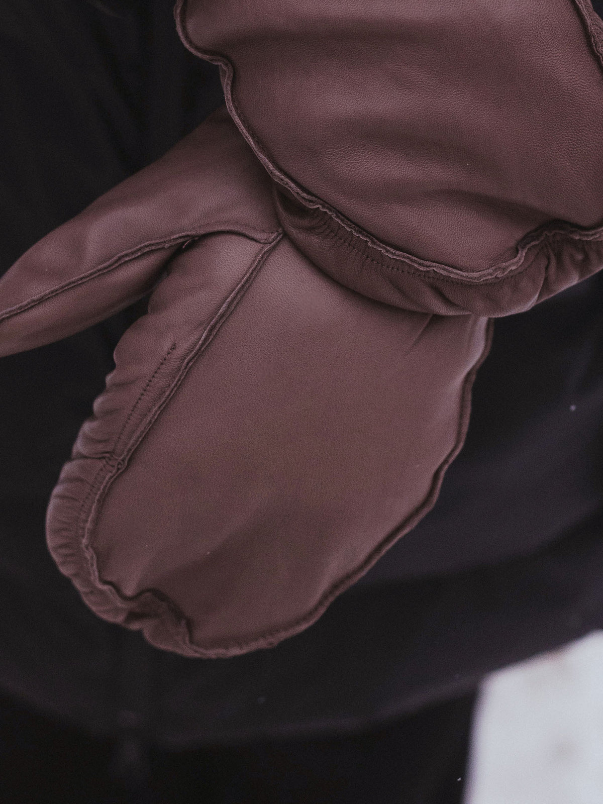 Auclair Kiva Moccasin Mitts Mushroom image 4