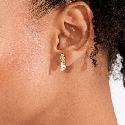 Ami Mini Drop Earrings (Gold)