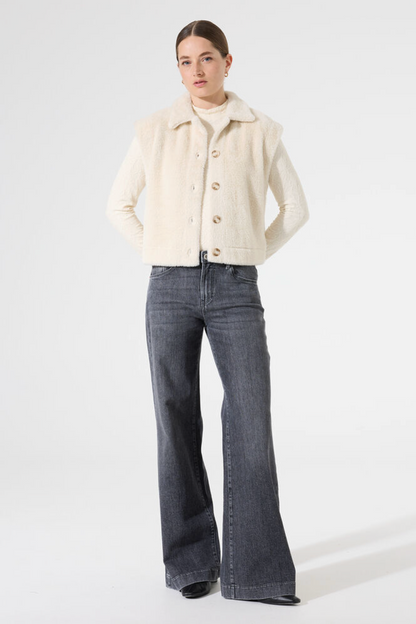 Vivette Vest (Dove)