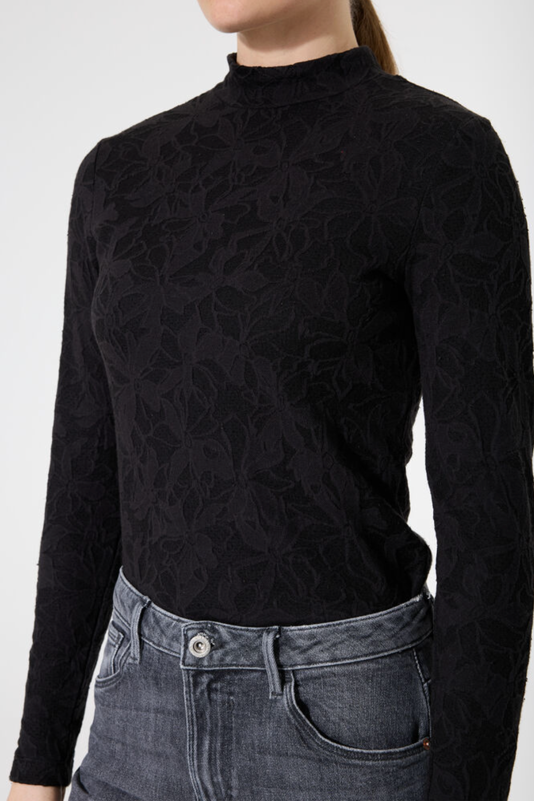 Renata Long Sleeve (Black)