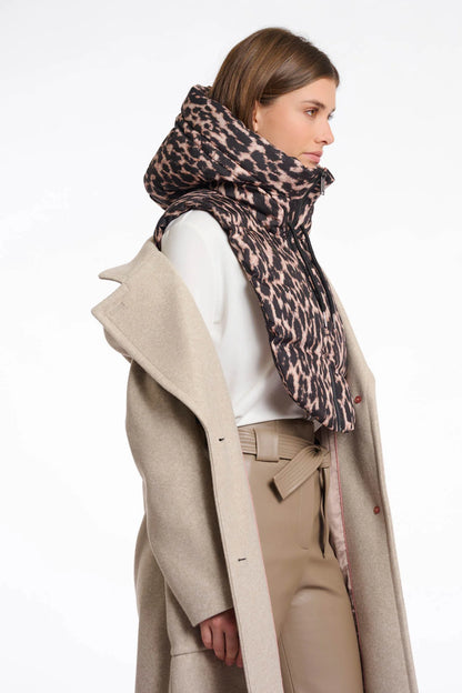 Tabita Padded Bib (Leopard)