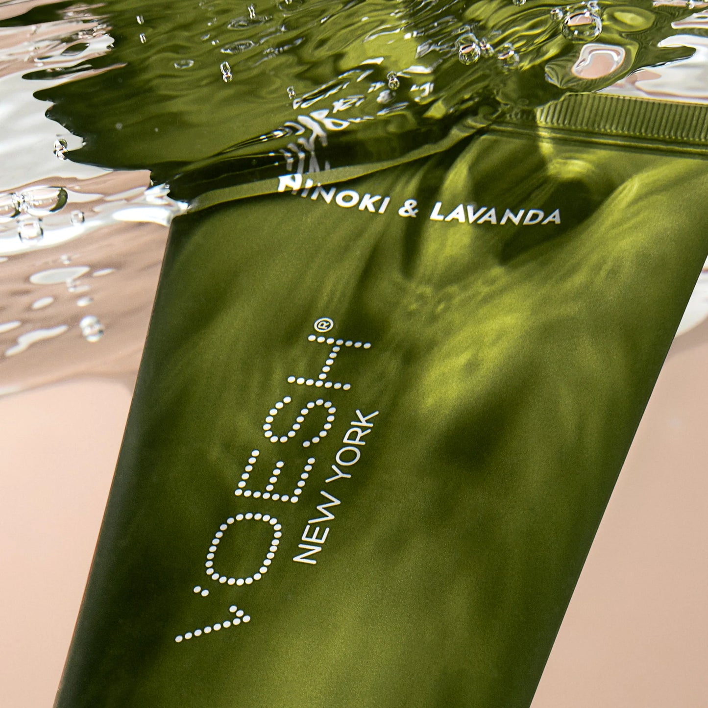 Exfoliating Body Wash 6.2 oz. (Hinoki & Lavanda)