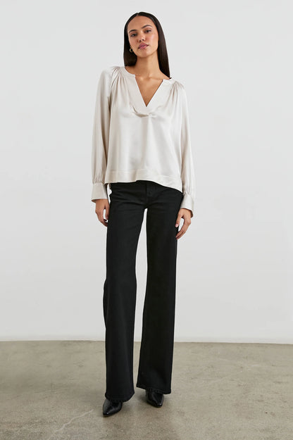 Wynna Blouse (Ivory)
