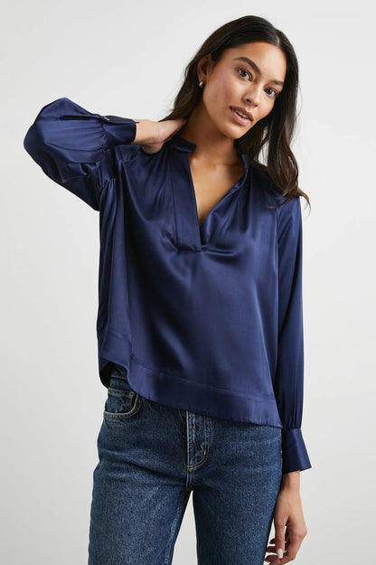 Wynna Blouse (Navy)