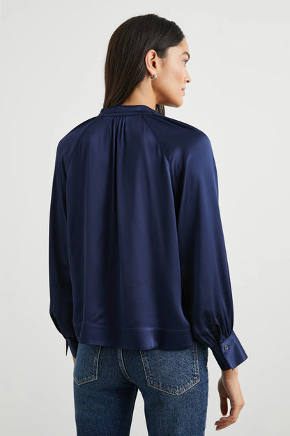 Wynna Blouse (Navy)