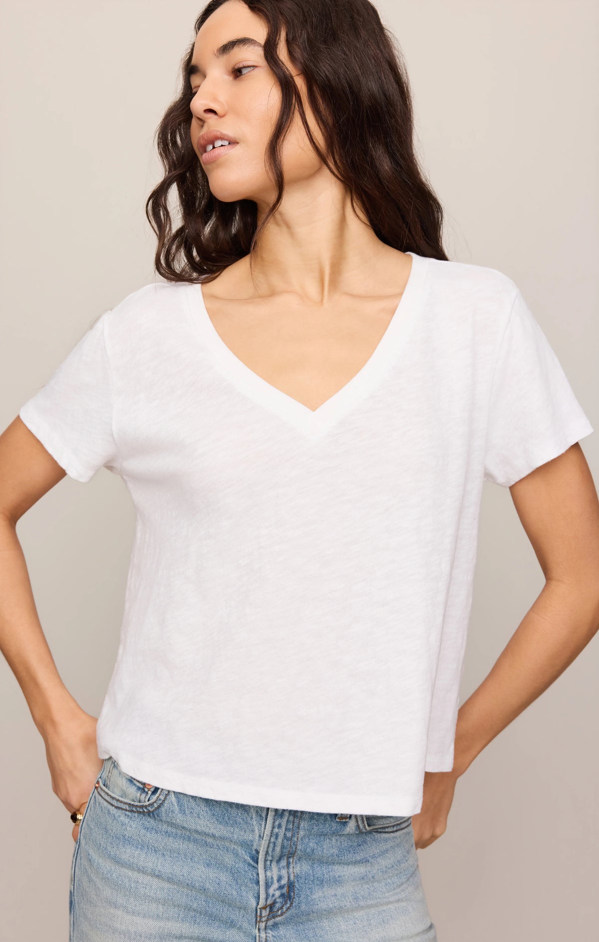 Nomad V-Neck Tee (White)
