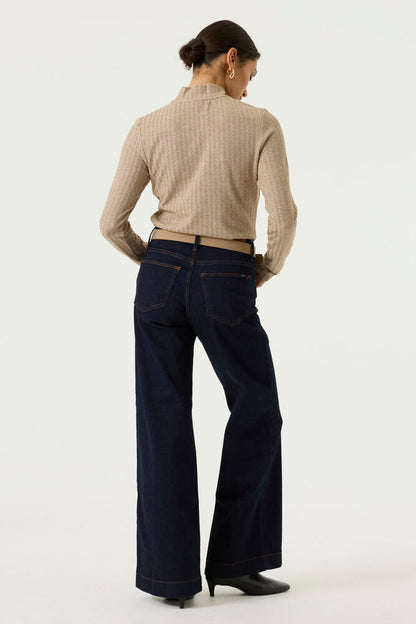 Sansa Long Sleeve (Soft Camel)